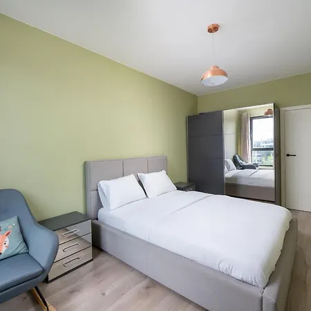Mokotow Colourful Apartment